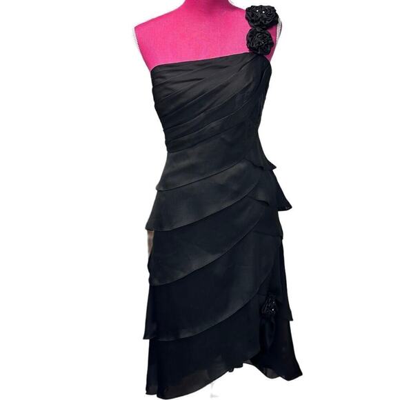 Jade Courture by Jasmine Bridal Black One Shoulder Gown with Boning EUC SZ 12 - Picture 2 of 11